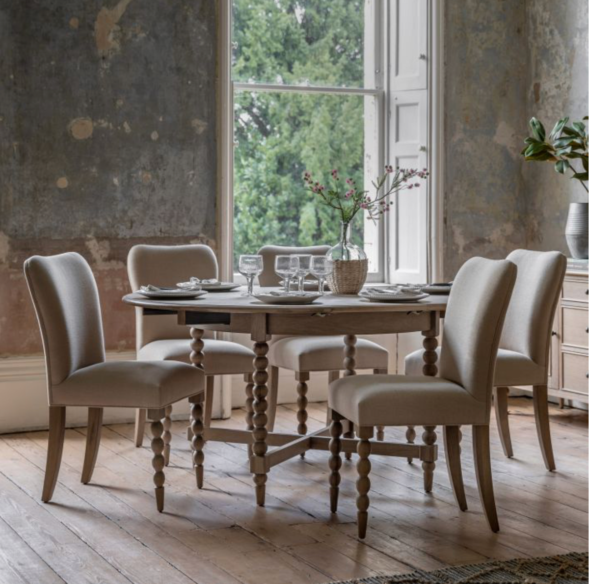 Moonarch Dining Table