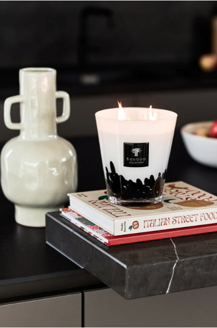 FEATHERS CANDLE
