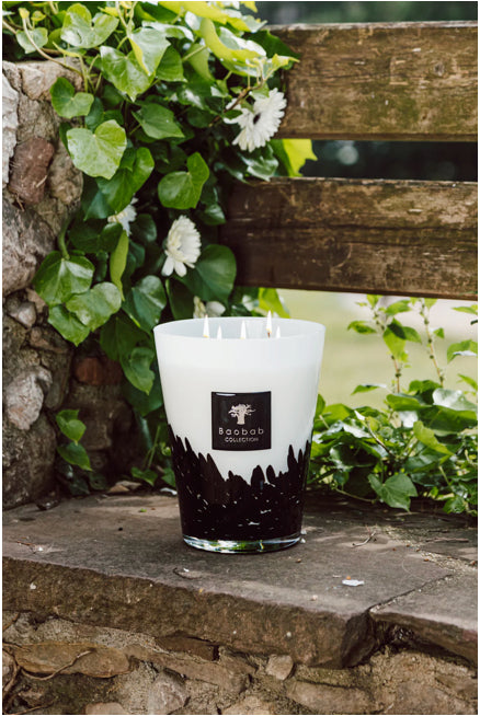 FEATHERS CANDLE