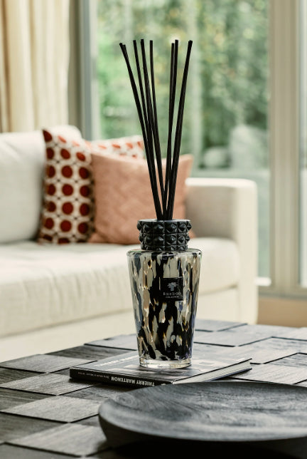 TOTEM PEARLS BLACK
