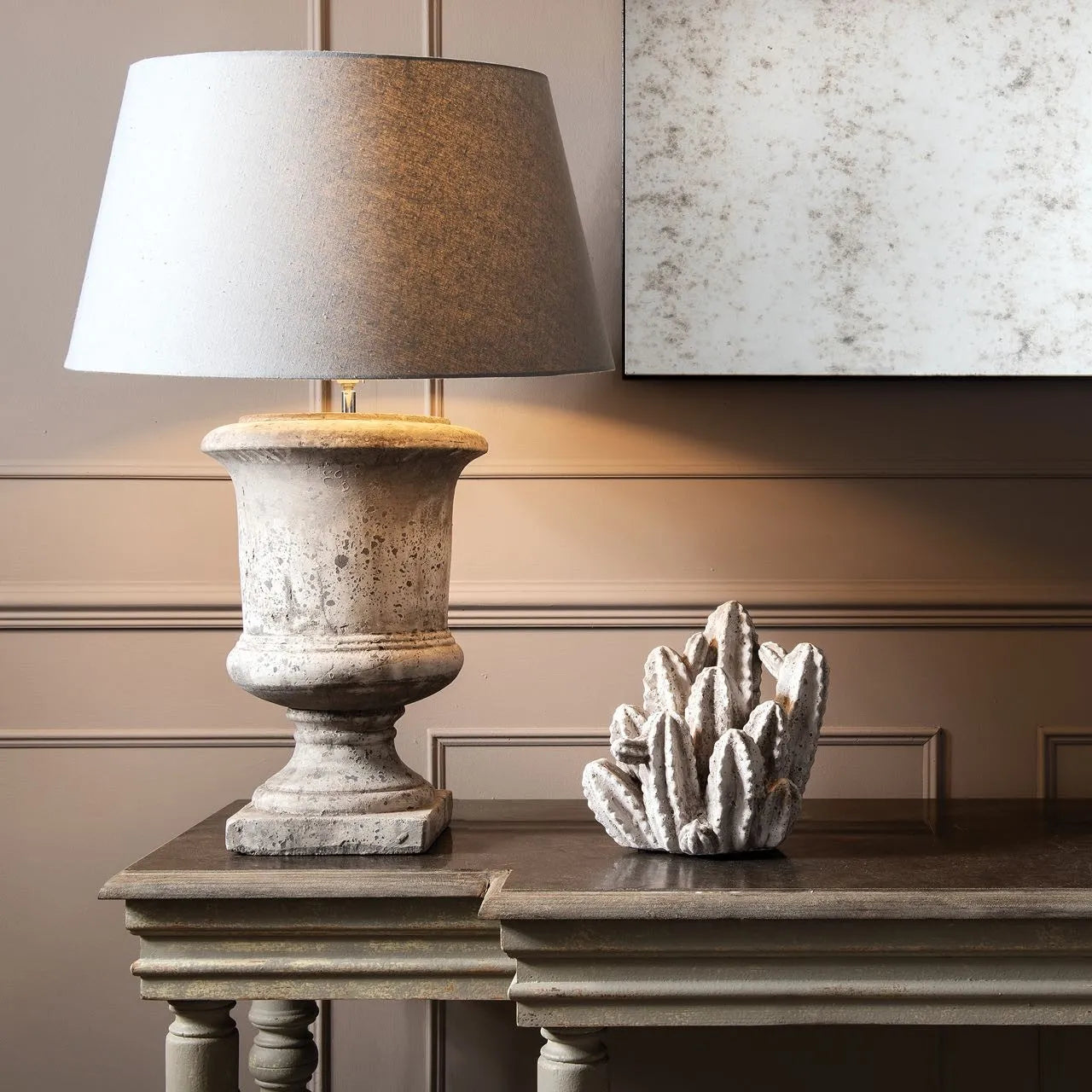 Somerset Stone Urn Lamp
